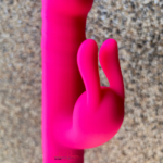 Vibrador Coelho Rotativo Sobe e Desce Recarregável - Imagem 4